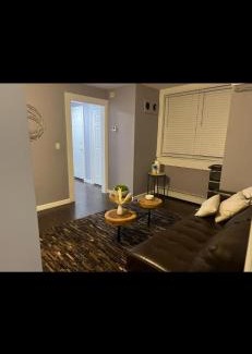 Queens Apartment | Sweet Sleep Oasis AB 3-5