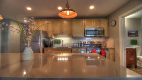 Killington House | Sweet Suite 2BR Ski Resort