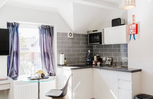 Lytham St. Anne's Apartment | Oceanfront Sweet Suites Lytham St Annes - Guest Rated 9.8