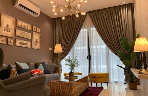 Kuching Apartment | Comfortable 3BR P'Residence Apartment with Pool Access