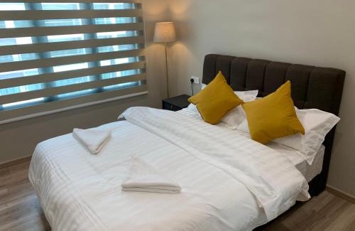 Kuching Apartment | Comfortable 3BR P'Residence Apartment with Pool Access