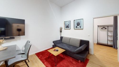 Sternviertel Apartment | SweetHome: Luxury Living with Family-Friendly Amenities