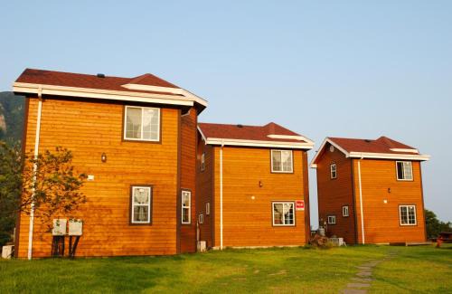Andeok House | Pet & Child Friendly Retreat at Sweetsalt - Rated 10/10