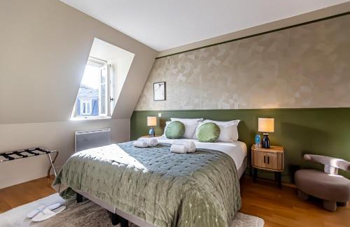 Faubourg-du-Roule Apartment | Family-Friendly Stay at Sweett - Arc de Triomphe, 4 Star