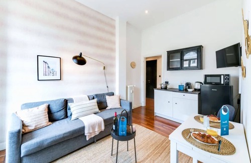 Milan Apartment | Exceptional Stay at Arco della Pace - Family-Friendly Apartment