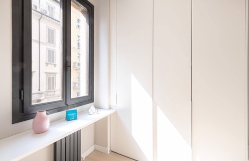 Milan Centre Apartment | Sweett | Duomo IX - One Bedroom Apartment, Sleeps 3