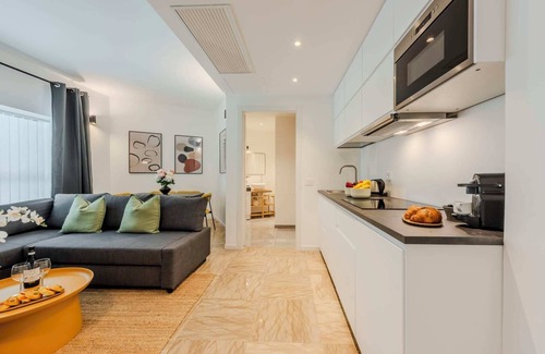 Centro Storico Apartment | Sweett | Mazzini - Two Bedroom Apartment, Sleeps 5