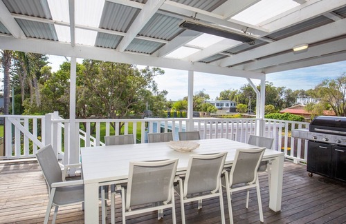 Culburra Beach House | Pet-Friendly Swell Hotel - Just Steps from the Beach