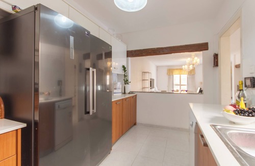 Tal-Ghoqod Hotel | SwieqiStay room6 private bath - Paceville
