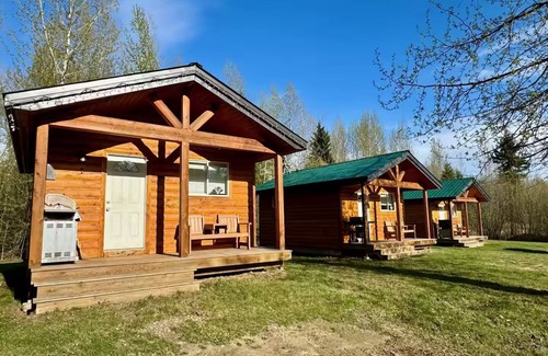 Valemount Cabin | Swift Creek Resort Cabin #2