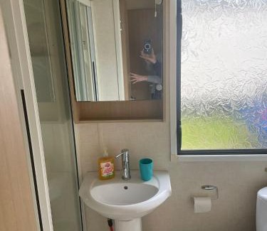 Hamworthy Apartment | Family-Friendly Swift Holiday Caravan at Rockley Park