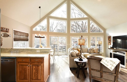 Albemarle House | Lakefront Retreat: Cozy Getaway with Sunset Views