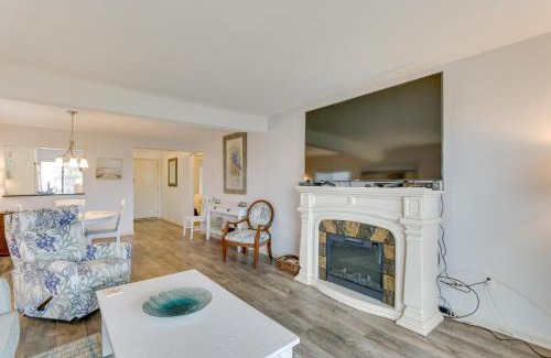 Oceanmarsh Subdivision Apartment | Oceanfront Island Condo with Deck for Play and Relaxation