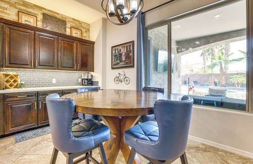 Goodyear House | Swim-Up Bar & Putting Green: Goodyear Getaway!