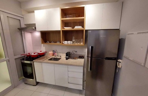 Pinheiros Apartment | Discover a Poolside Retreat Minutes from the Subway