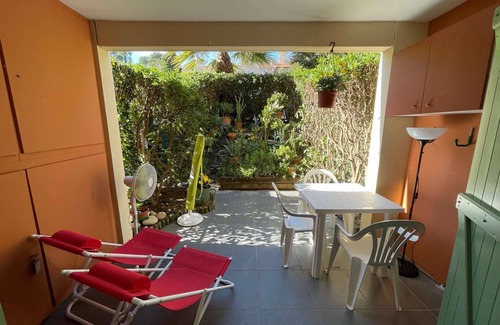 Tamaris Apartment | Seaside Retreat with Pool & Family-Friendly Amenities