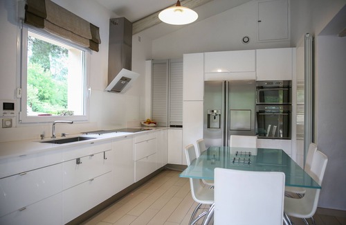 Santa Cruz Villa | Relaxing Oasis with Pool and Ocean Views for Families