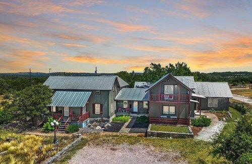 Dripping Springs House | Discover Family-Friendly Comfort at Swing On Inn Suites