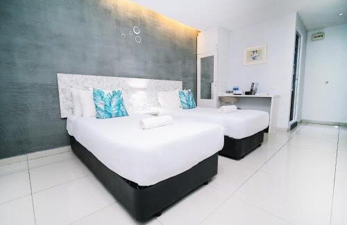SS 2 Hotel | Family-Friendly Retreat at Swing & Pillows - PJ SS2