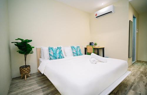 Presint 15 Hotel | Family-Friendly Swing & Pillows in Putrajaya, Selangor