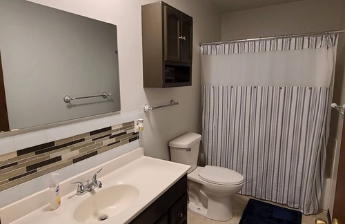Medicine Lodge Bed & Breakfast | Premier Main Street Suite - Ideal for Families, Sleeps 8