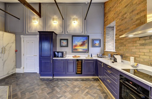 North Shore Apartment | Elegant Swish Luxury Apartments with Breakfast & Family Comfort