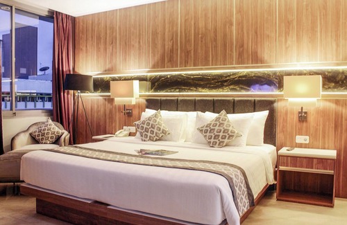 Jayapura Hotel | Discover Comfort at Horison Hotels Jayapura with Family Amenities