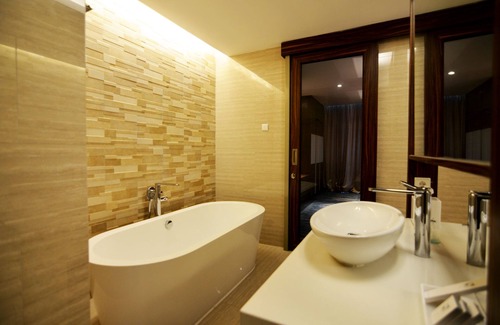 West Cirebon Hotel | Discover Swiss-Belhotel Cirebon: 4-Star Poolside Escape