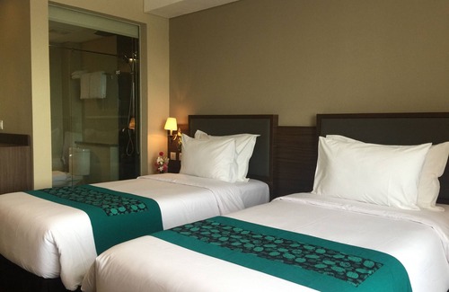 Pangkalpinang Hotel | Beachfront Bliss at Swiss-Belhotel Pangkalpinang
