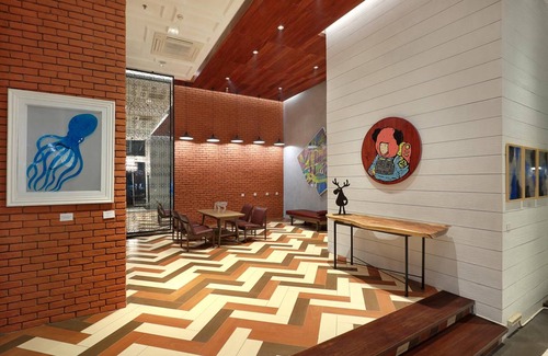 Kebon Kacang Hotel | Explore Swiss-Belinn Wahid Hasyim: Family-Friendly Stay