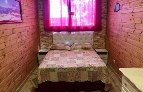 Sao Pedro Ski Chalet | Charming Swiss Chalet: Guest Rated 9.2 & Pet Friendly