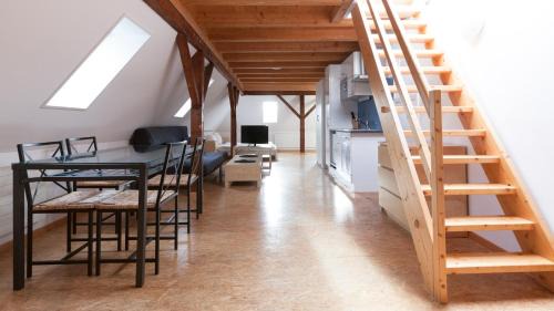 Alt-Wiedikon Apartment | Convenient Self Check-In at Swiss Star Zurich Sihlfeld