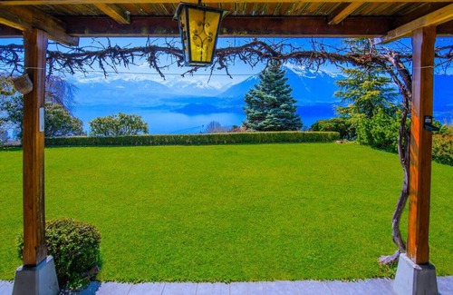 Aeschlen ob Gunten Ski Chalet | SwissHut Stunning Views Alps & Lake - Chalet Emmit