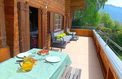 Aeschlen ob Gunten Ski Chalet | SwissHut Stunning Views Alps & Lake - Chalet Emmit