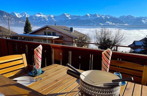 Goldiwil Ski Chalet | SwissHut Stunning Views Alps & Lake - Chalet Aeschlen