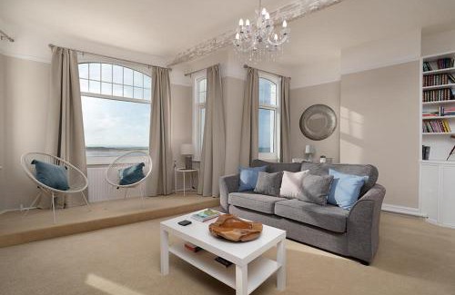 Deganwy House | Discover Swn y Mor Deganwy: Pet & Child Friendly Escape