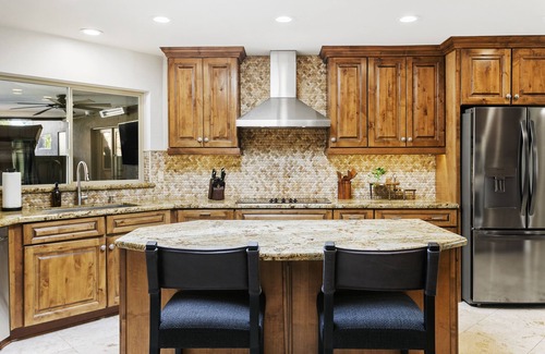 Buenavante House | Experience Outdoor Luxury at NEW Reno RnR - 7 Bedrooms