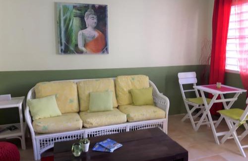 Beacon Hill Apartment | Kid-Friendly SXM Spotters Paradise with 9/10 Guest Rating