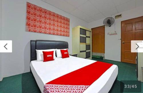 Kampung Kijing Hotel | Relax at Syahriah Hotel with Oceanfront Views & Spa