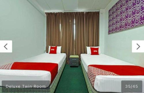 Kampung Kijing Hotel | Relax at Syahriah Hotel with Oceanfront Views & Spa