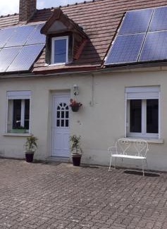 Thury-sous-Clermont Bed & Breakfast | Experience Serenity: Chambre entre ville et campagne