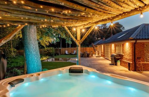 Holt House | Discover Sycamore Barn - Ideal for Families and Pets