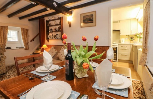 Foolow Cottage | Family-Friendly Sycamore Cottage with Garden in Foolow