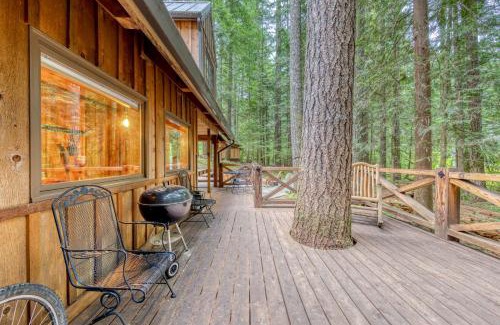 Rhododendron House | Discover Sycamore Lodge: Family-Friendly with Hot Tub