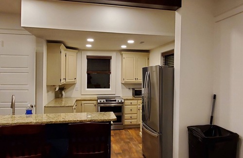Brown County House | Experience Comfort at Sycamore Springs with Family Amenities