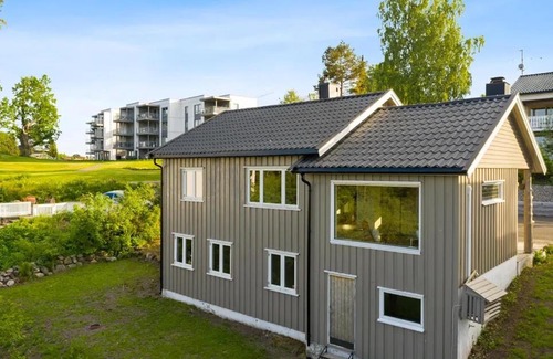 Holmestrand Apartment | Family-Friendly Retreat at Sydhøveien 3B Awaits You