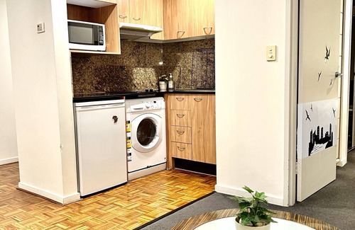 Darling Harbour Apartment | Discover Sydney Darling Harbour & Chinatown with Pool Access