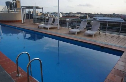 Darling Harbour Apartment | Discover Sydney Darling Harbour & Chinatown with Pool Access