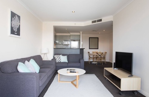 Darling Harbour Apartment | Exceptional Sydney Darling Harbour 2-Bedroom Apartment