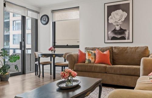 Milsons Point Apartment | Sydney Harbourside Gem